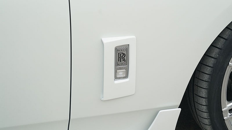 Photo of Novitec Add-on Part Fender for the Rolls Royce Phantom - Image 1